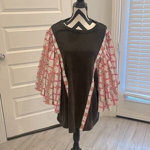 Free people M ruffle tshirt oversized